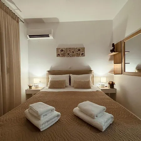 Holiday home Archangelos Garden House