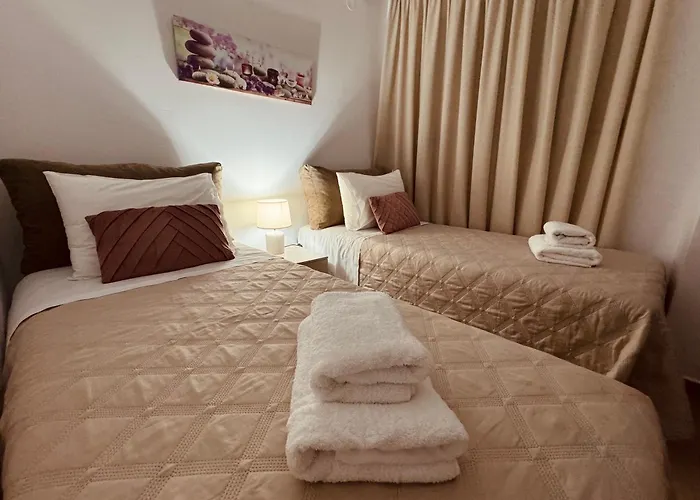 Garden House בית נופש *