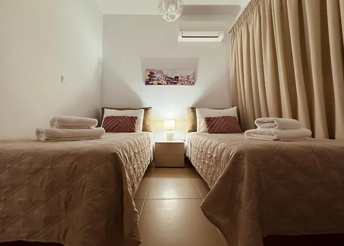 בית נופש Garden House *